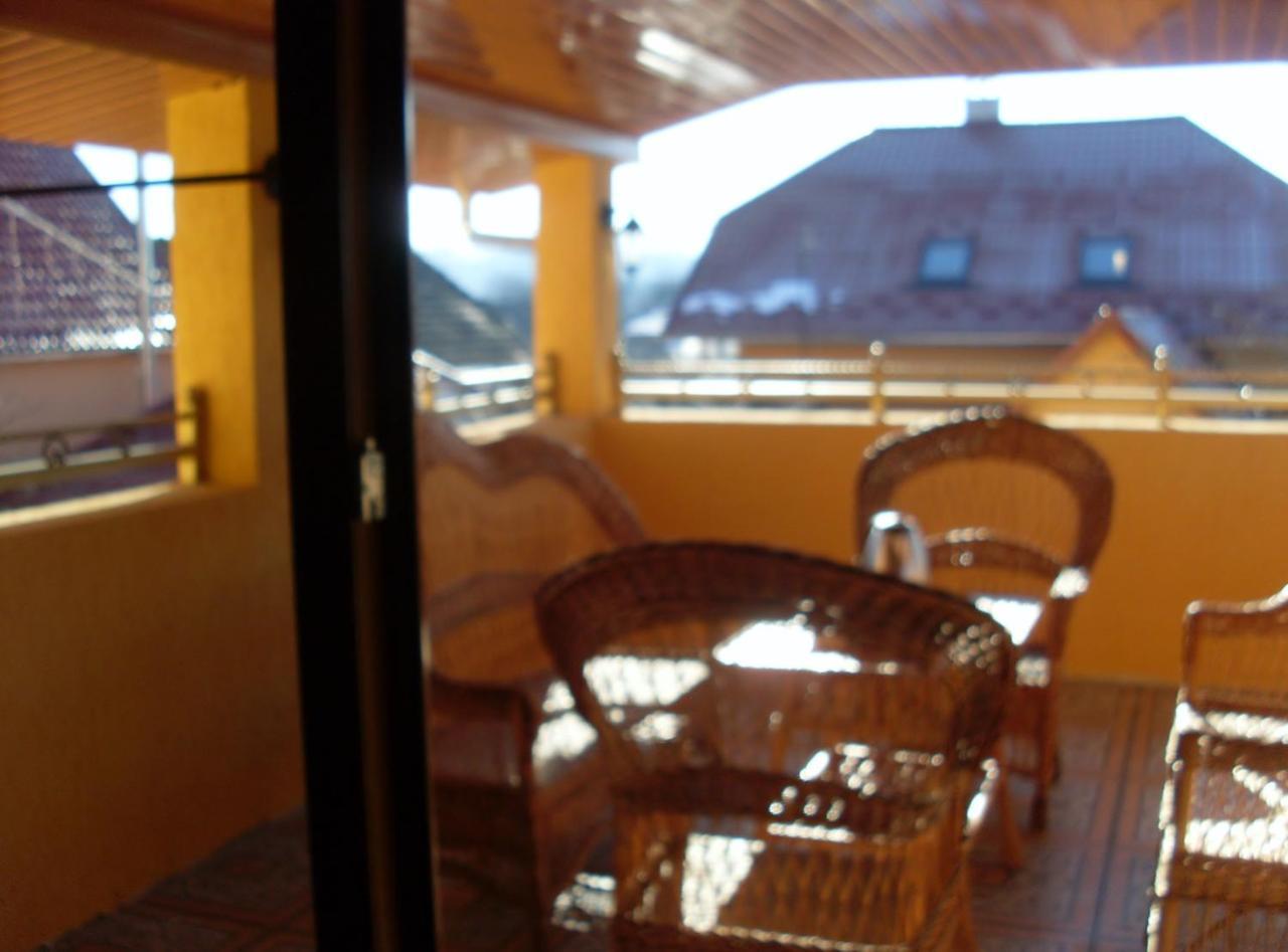 Villa Eden Delux Yanoshi Zimmer foto